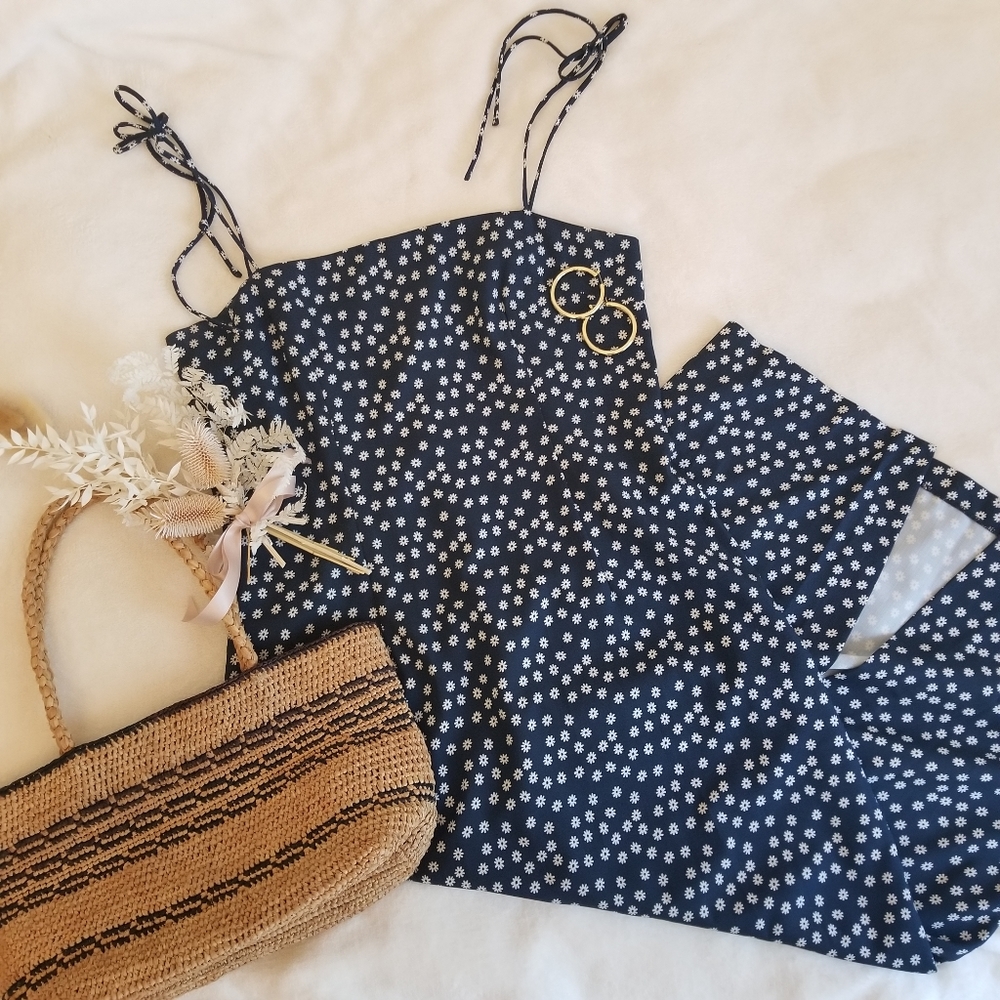 Mura Boutique | Navy Blue Baby Flowers Midi Dress
